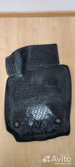 Автомобильные коврики на Фольксваген поло