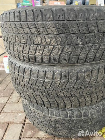 Bridgestone Blizzak LM-001 225/60 R18