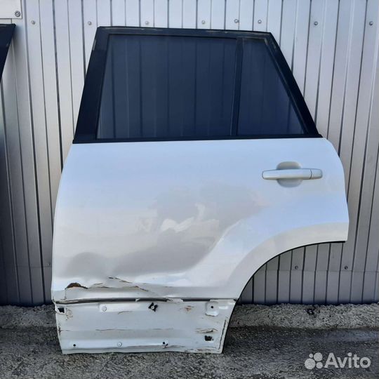 Двери на автомобиль suzuki vitara