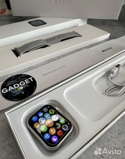 Apple watch S8 mini