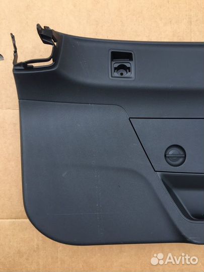 Обшивка крышки багажника Bmw 6 G32