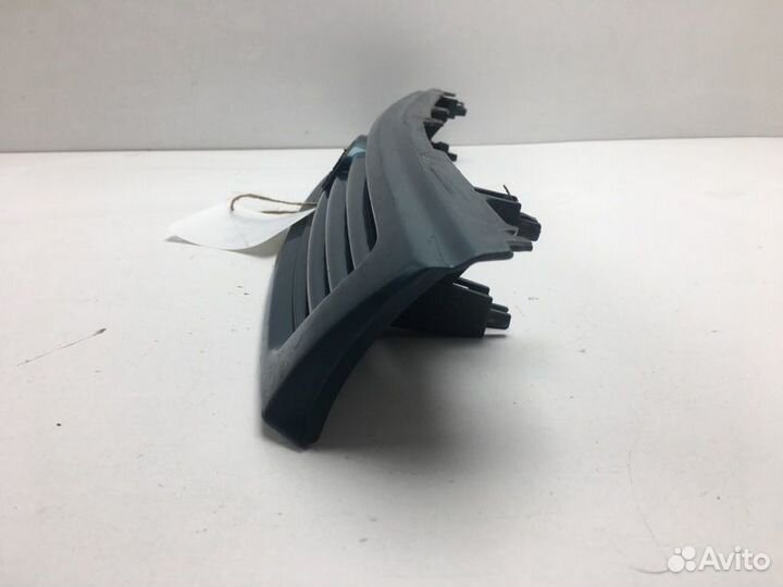 Решетка радиатора Mazda 626 GE FS 1996