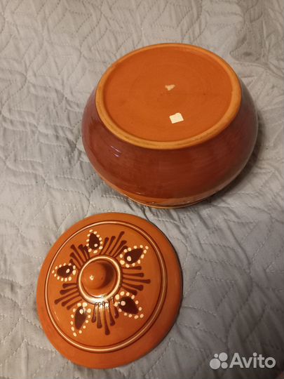 Глиняный горшок, кастрюля, супница. На 2литра