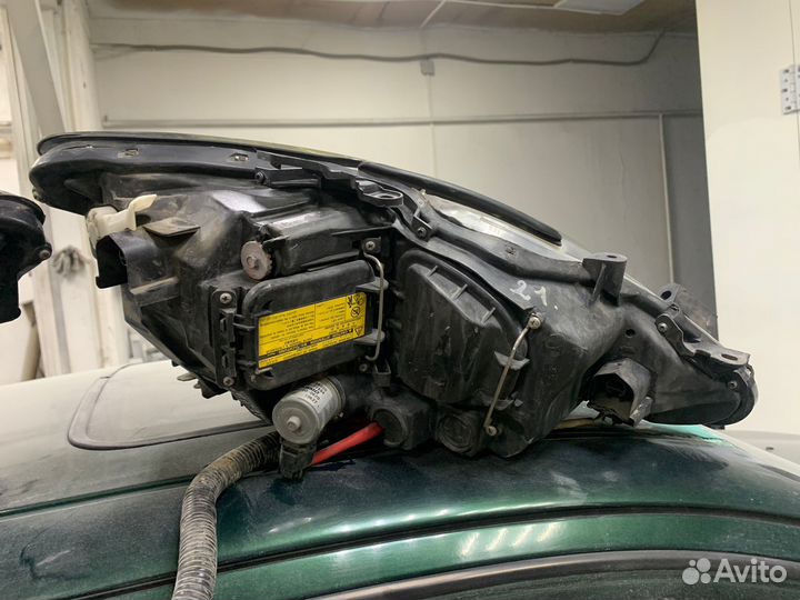 Lexus is 250 фары адаптив ксенон