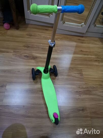 Детский самокат(трёхколёсный) macоо