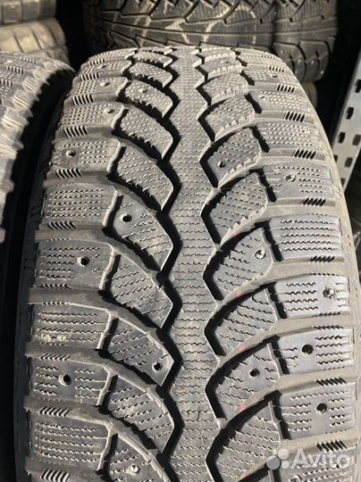 Bridgestone Blizzak Spike-01 235/60 R18 107T