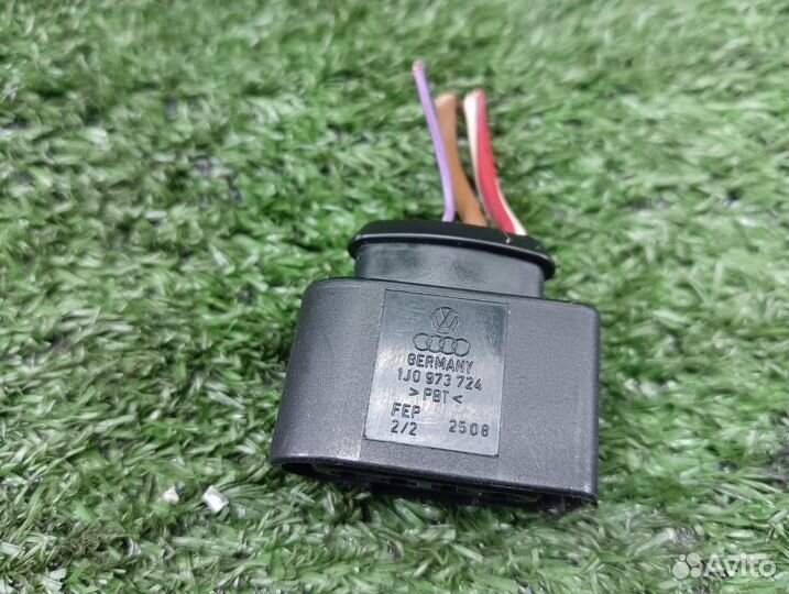Фишка катушки зажигания Volkswagen Passat b6 3C