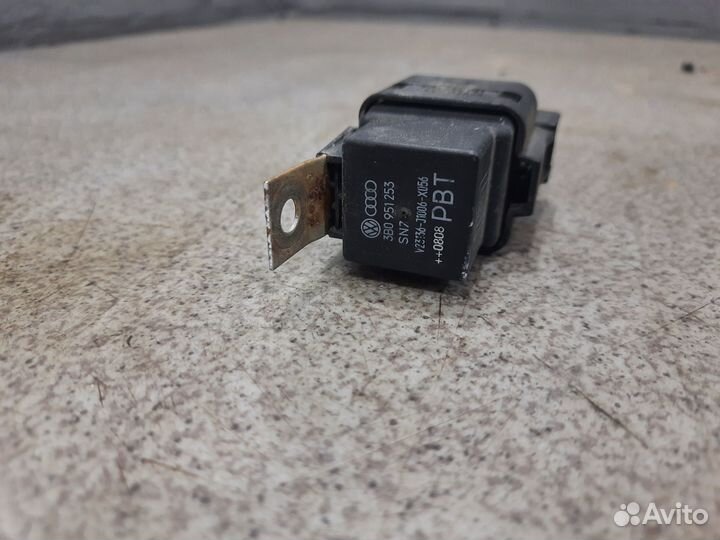 Реле вентилятора охлаждения для WV Passat B6