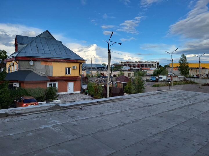 Здание, 270 м²