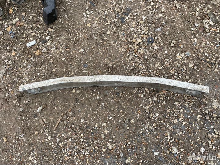 Задний усилитель бампера Митсубиси Аутлендер 3 gf