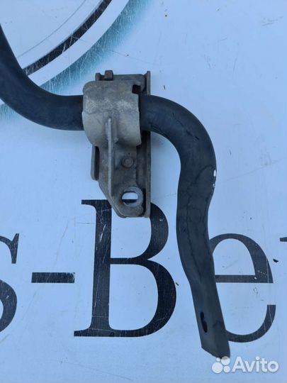 Передний стабилизатор Mercedes W205/W213