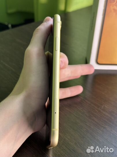 iPhone Xr, 128 ГБ
