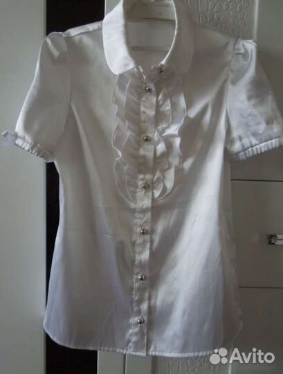 Белая блузка на девочку