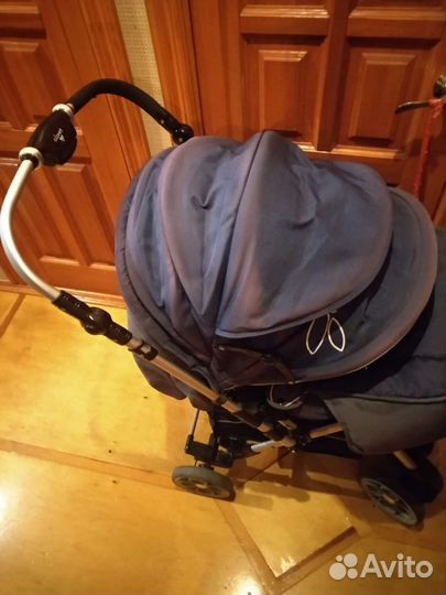 Прогулочная коляска зимняя