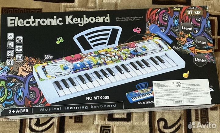 Детский синтезатор с микрофоном