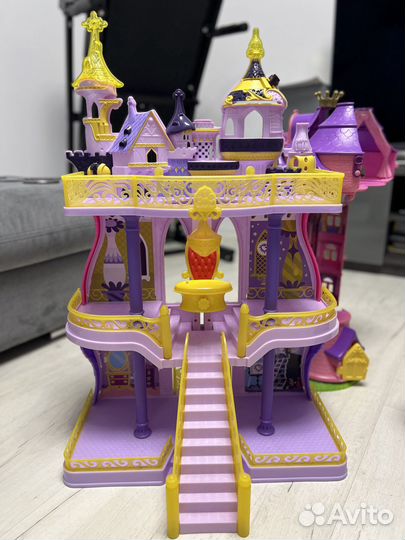 Домики для кукол/лошадок/маленьких игрушек