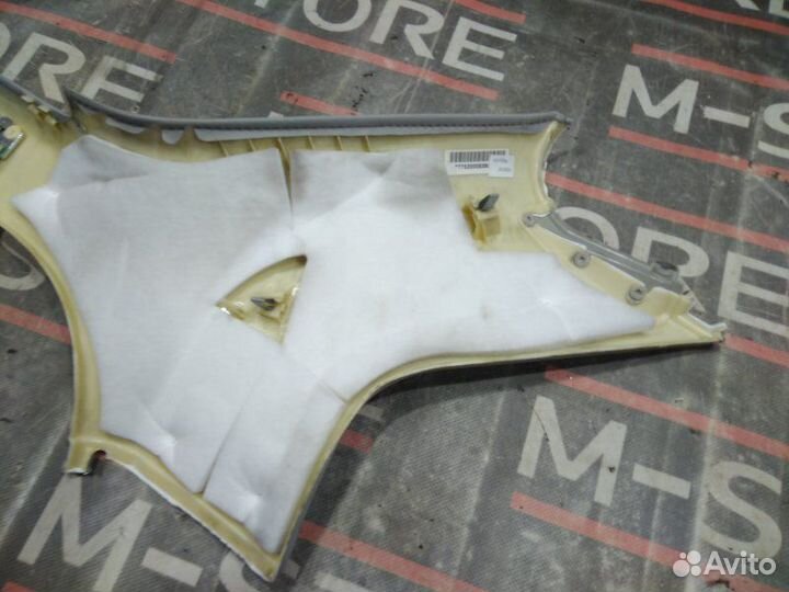 Обшивка стойки задняя правая Audi A4 B7/8E BFB