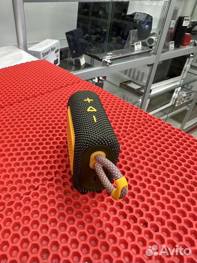 Мини колонка JBL GO 3