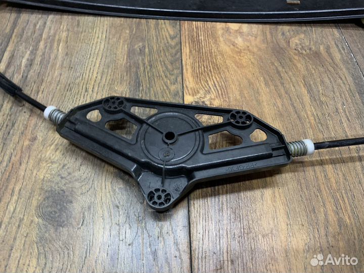 Skoda Octavia A7 Стеклоподъемник электрический RH