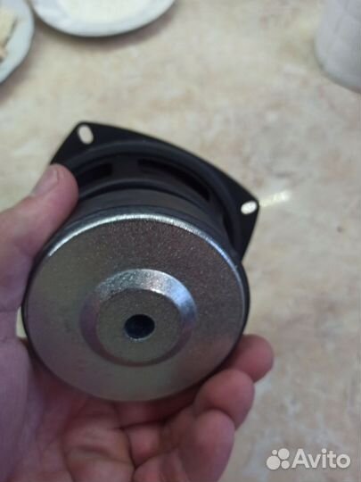 Сабвуфер 4 дюйма, 4 Ом, 25 Ватт