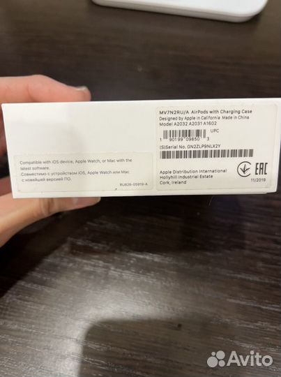 Беспроводные наушники apple airpods