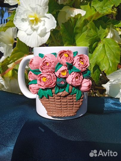 Кружка с декором из полимерной глины