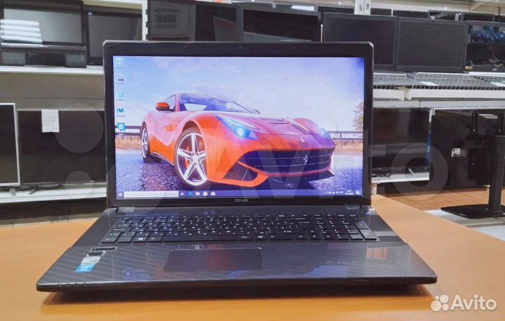 DNS W670SHQ/i5 4200/8GB/GT740/500GB/17.3