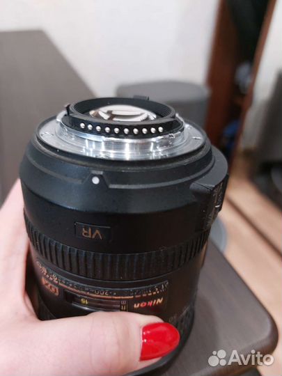 Объектив AS-DX Nikkor 18-200mm f/3.5-5.6G Ed VR