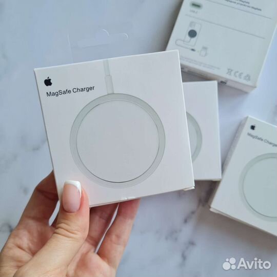 Беспроводная зарядка для айфона MagSafe