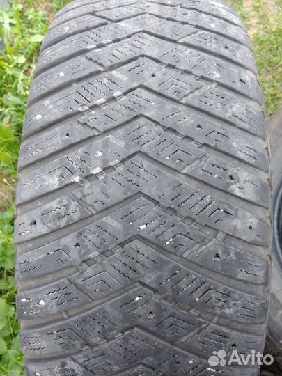 Goodyear UltraGrip Ice Arctic SUV 265/60 R18 114T