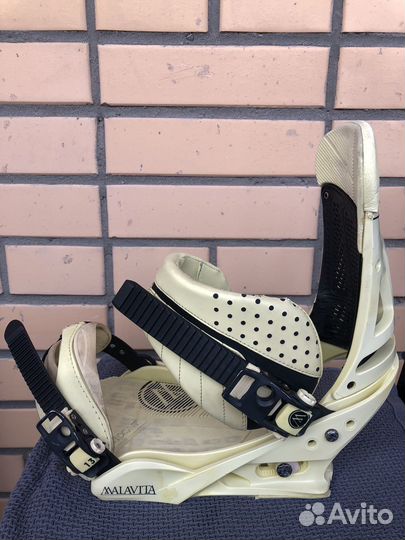 Крепления для сноуборда Burton Malavita