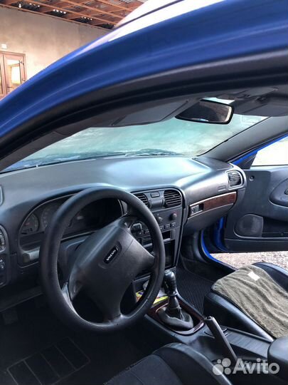 Volvo V40 1.8 МТ, 2000, битый, 114 556 км