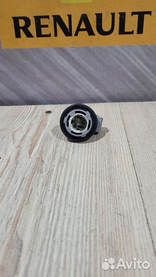 Цоколь фары птф туманки Renault megane 3 Лев