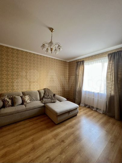 2-к. квартира, 65 м², 1/4 эт.