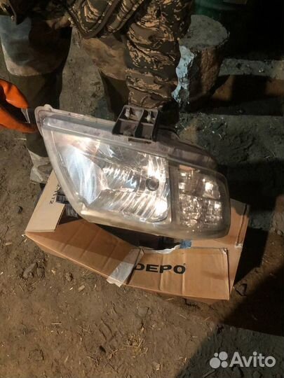 Фары Toyota HIlux