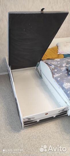 Кровать машина с подъемным матрасом