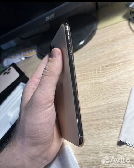 iPhone 11 Pro Max, 64 ГБ