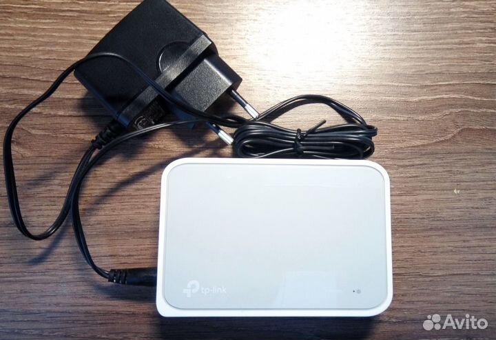 Коммутатор TP-Link TL-SF1005D