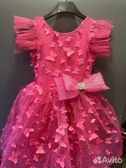 Новое нарядное красивое детское платье