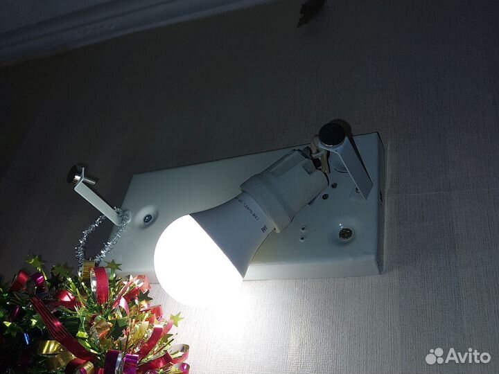 Светильник потолочный и настенный