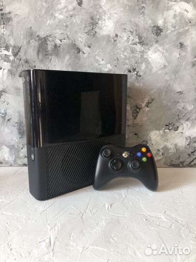 Xbox 360 E 250 gb (Corona )