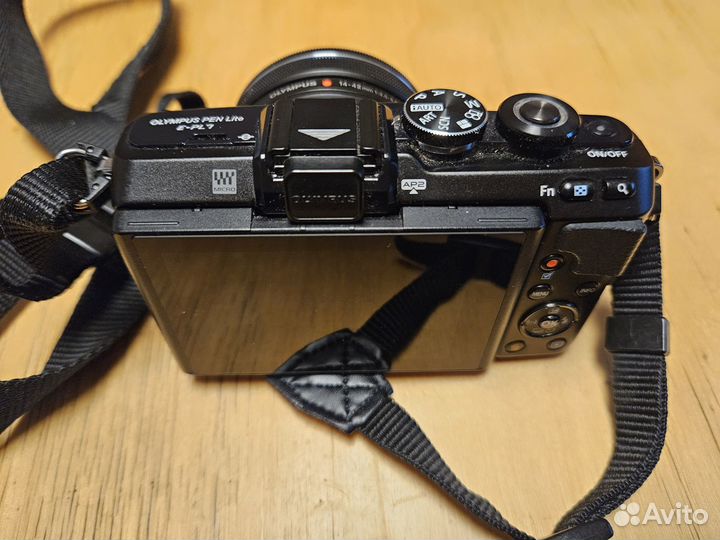 Olympus Pen E-PL7 с 
