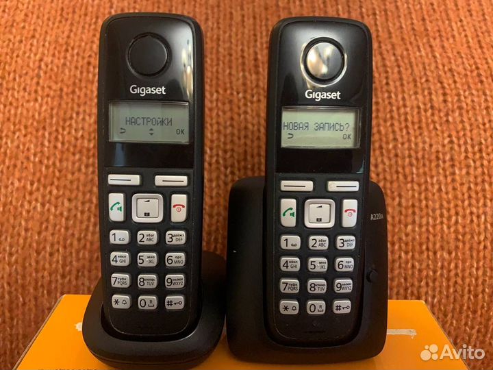 Радиотелефон gigaset с 2 безпроводными трубками