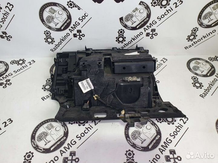 Бардачок (перчаточный ящик) для Audi A8 D4