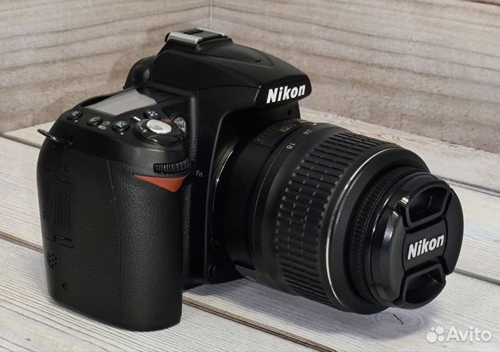 Nikon D90 Kit 18-55mm