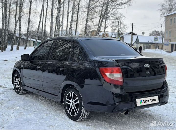 LADA Granta 1.6 МТ, 2016, 195 000 км