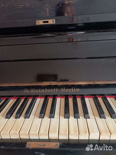 Немецкое старинное пианино