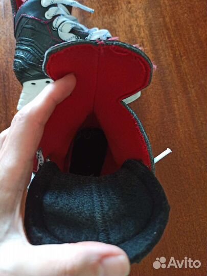 Хоккейные коньки бауэр 10YTH R