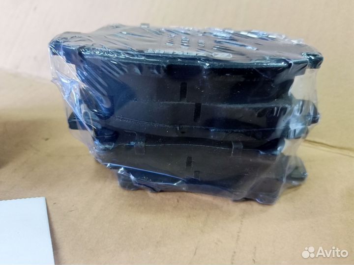 Передние колодки Toyota Yaris, Prius, Celica