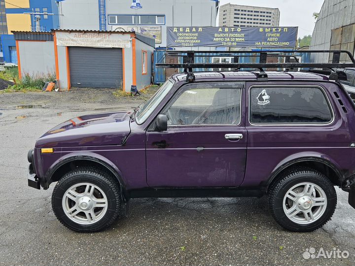 LADA 4x4 (Нива) 1.7 МТ, 2002, 200 000 км